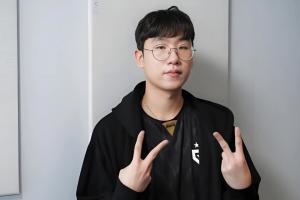 Ruler：如果重新出生不会选择当英雄联盟职业选手 会选择培养Kiin这样的儿子 配图