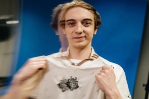 Caps：一直输T1、BLG让人很难受；现在可以说LEC比LCK更强 配图