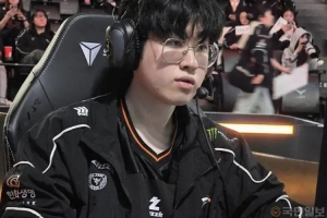 Zeus：第二局本该控小龙或越塔来拉开经济，但这两点都没做到 配图