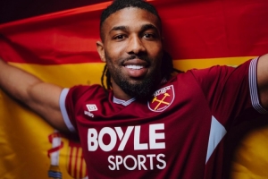 努诺：我告诉特劳雷不要去健身房举重，他身上承载的肌肉量已足够 配图