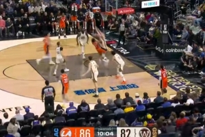 风云突变！马瑟林强杀篮下顶着防守打进 快船领先7分打停勇士 配图