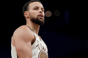 场均9记也没戏！神奇4号秀领跑三分榜 距库里神迹竟还差191记 配图