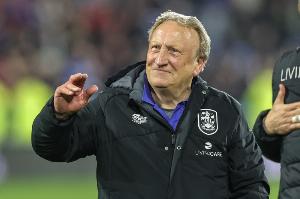 官方：77岁的传奇教练沃诺克复出，执教英格兰第六级别球队托基联 配图