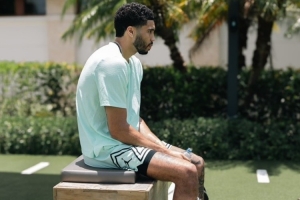 塔图姆晒短片回顾跟腱断裂康复过程 老詹评论鼓励: 配图