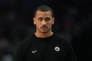 马祖拉谈竞技特质：要肯定大家的职业态度 信任每一名球员 配图