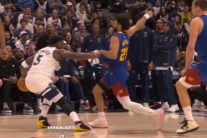 华子挤开穆雷被吹进攻犯规！多丽丝·伯克：SGA很多这种球都没吹 配图