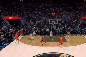 要开始了吗？科比·桑德斯三分&克里斯·邓恩上篮 快船追到个位数 配图