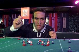 迪卡尼奥:我被尤文门前表现惊到了,15次危险进攻没1次制造威胁 配图