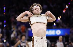 高效表现!波杰姆斯基首节9分钟6投4中 砍下10分&正负值+8 配图