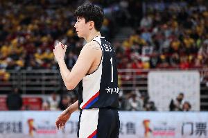 遭遇两连败！残阵韩国断电2分钟惜败日本男篮 李贤重空砍28+11 配图