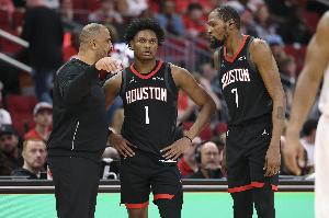 NBA彩经：火箭大胜奇才 雄鹿不敌绿军 爵士难挡掘金 快船拿下勇士 配图