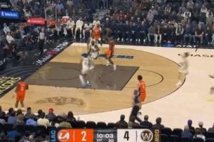 攻防建功！伦纳德抢断反击一条龙 无视防守轻松抛投打中 配图