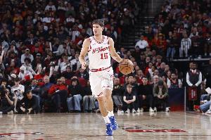 谢泼德目前送出9次助攻 刷新生涯单场助攻纪录 配图