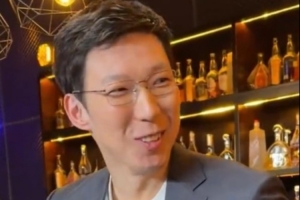 杨毅：周琦来解说 中国队胜率就很高 后者：只要能赢 我在哪都行 配图