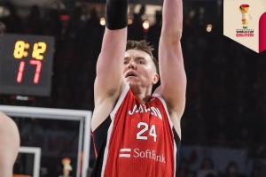 归化对比：霍金森砍24分7板率日本胜韩国 科克对阵中国男篮12+10 配图