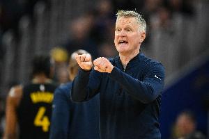 科尔：勇士不讨论排名问题 只需尽力去赢球&然后看看结果如何 配图