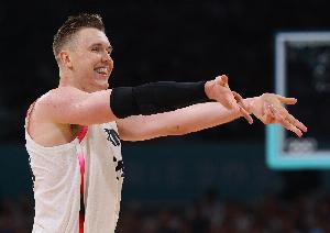 霍金森移速&护筐能力比科克要更强一些 中国今日获胜就能追平韩国 配图