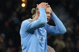 临阵换枪？记者：曼城客战利兹联，哈兰德缺席抵达阵容 配图