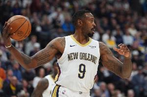 鹈鹕主帅：小乔丹成熟稳重&提升了我们比赛表现 他说话更有分量了 配图