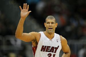 仅五位做到!00-01以来单赛季拿到至少80抢断+80封盖的新秀 配图