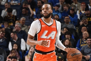 首秀赢球！加兰：逆转靠的是防守 今晚是一场非常棒的团队胜利 配图