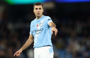 罗马诺：皇马管理层欣赏罗德里，但运作交易取决于球员的决定 配图