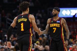 究极平衡奥义！老鹰目前31-31 近420场210-210 近5790场2895-2895 配图