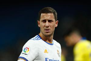 阿扎尔：加盟皇马并非为了替代C罗，他进球如麻而我有时1球也难进 配图