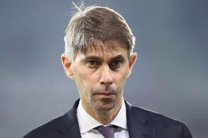 马萨拉:我们和球员经纪人保持着联系,但续约谈判还没有新的进展 配图