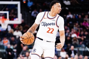 小卡:乔丹·米勒得到更多上场时间 能够找到节奏&扩展自己的风格 配图