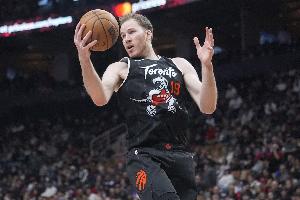 找回状态!珀尔特尔半场14分钟4中4 罚球4中4砍12分4板外加3断 配图