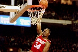 霍里:若乔丹不退役火箭也能在总决赛赢公牛 他们没人能防大梦 配图