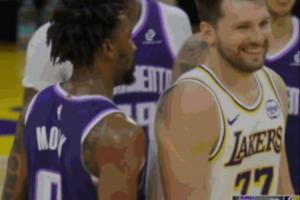 笑死了！听到技术犯规 东契奇和里夫斯争相小跑抢着去罚 配图