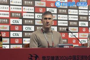 【直播吧在现场】蒙哥马利：单独表扬任何一个队员，都是不公平的 配图