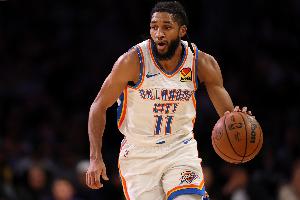 三分7中3！亚历山大：乔能和联盟最顶级射手投得一样准 我不意外 配图