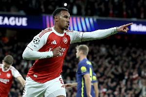 加布里埃尔:很高兴我们今天拿到了3分,萨利巴和拉亚表现出色 配图