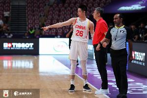 韩乔生:本场MVP我要颁给朱俊龙 团结就是力量!这心脏够大! 配图