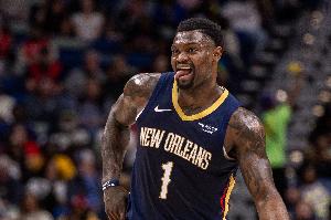 因伤退赛!锡安脚踝受伤 出战11分钟2中1拿到4分2助 配图