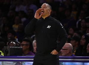 卢：虽然拿了137分但进攻并不好 我们必须成为一支立足防守的球队 配图