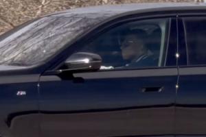 新司机上路!27岁姆巴佩终于拿到驾照,首次开车抵达皇马基地 配图