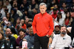 缺少高度！公牛半场篮板16-30输雄鹿14个 前场篮板仅3个 配图