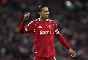 TA:范戴克即将在最近100场英超出战99次,唯一一次缺席是轮换 配图