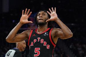 能攻善传！奎克利15中10高效拿下27分2板11助 末节独得11分 配图