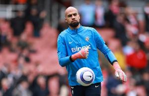 内维尔:罗伯特·桑切斯表现太差了 阿森纳第2球他完全不在位置上 配图