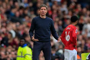 格拉斯纳：犯规明明是禁区外开始，红点判罚也许是老特拉福德buff 配图