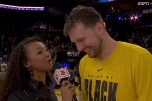 东契奇：我还没收到任何队友给我的礼物 这真是太疯狂了 配图