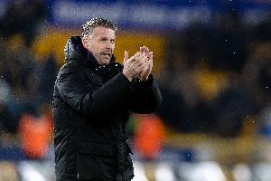 狼队主帅:如果现在能靠定位球1-0赢下10场比赛,我们会接受的 配图