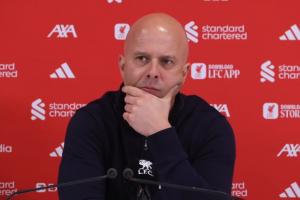 斯洛特：维尔茨下周中是否复出还不好说，原本以为他今天可以出场 配图