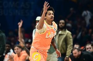 5进攻板！阿特金森：克雷格·波特总能抢到前场板 能提升球队士气 配图