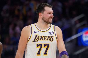 东契奇：有时候即使打得不好你也必须要赢下来 这才是强队风范 配图